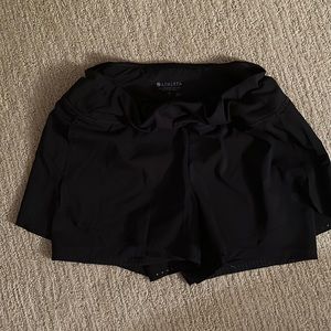 Athleta Black 4” Laser Run 2 in 1 Shorts